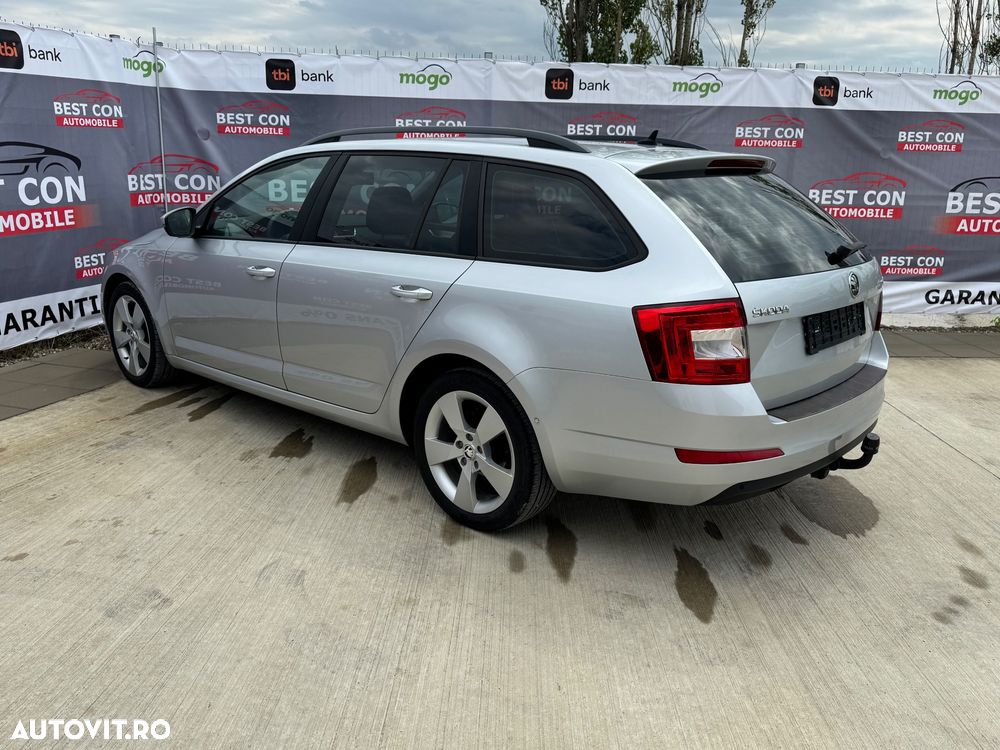 Skoda Octavia 2.0 TDI ELEGANCE DSG - 5