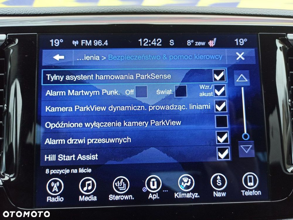 Chrysler Pacifica - 29