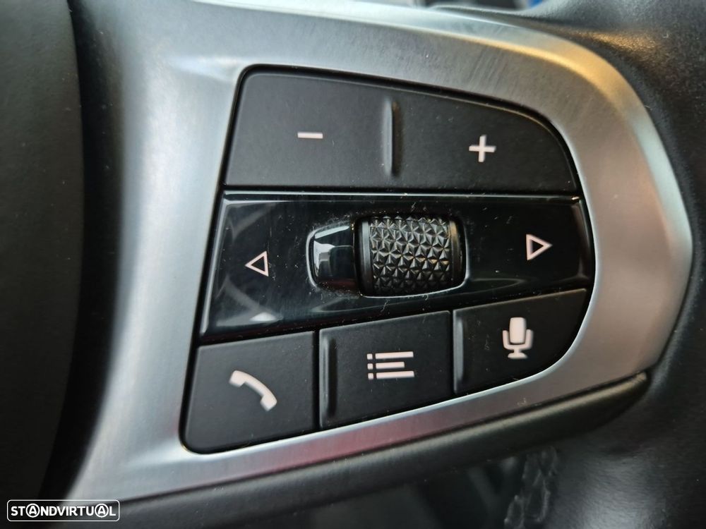 BMW 320 d Touring Pack Desportivo M Auto - 19