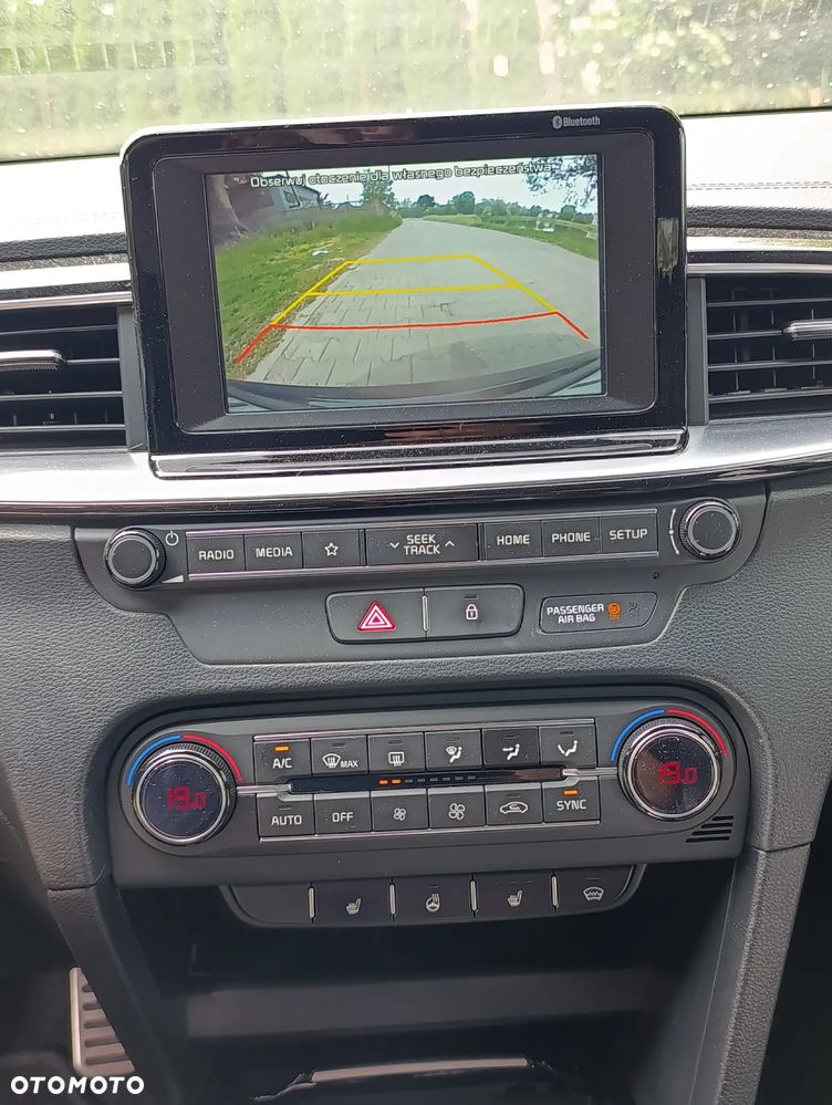 Kia ProCeed 1.6 T-GDI GT DCT - 13