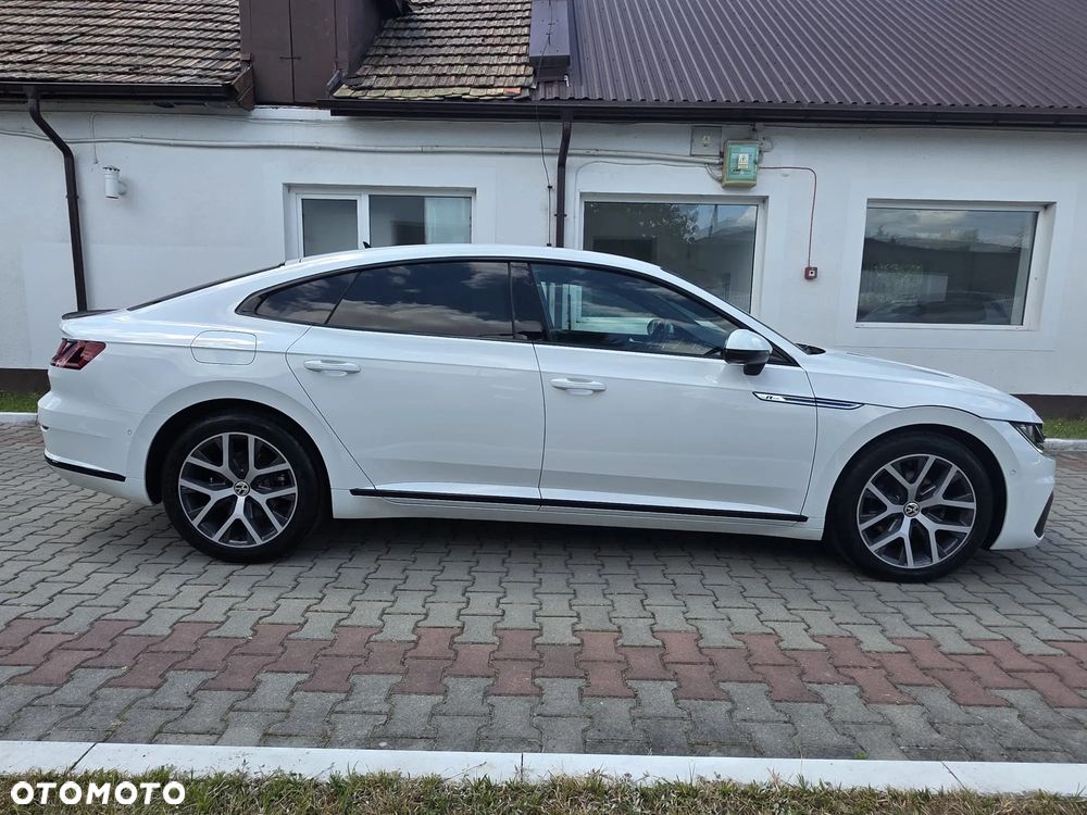 Volkswagen Arteon 2.0 TDI SCR R-Line DSG - 2