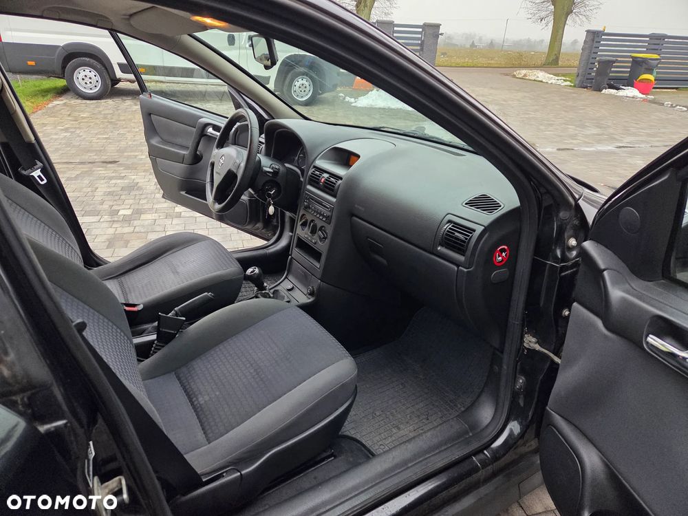 Opel Astra - 12
