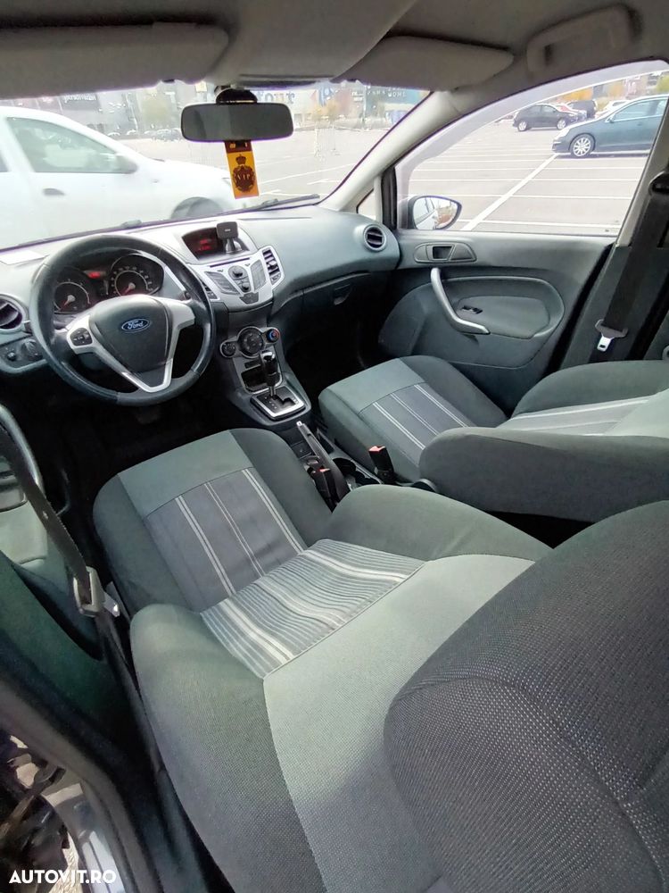 Ford Fiesta - 7