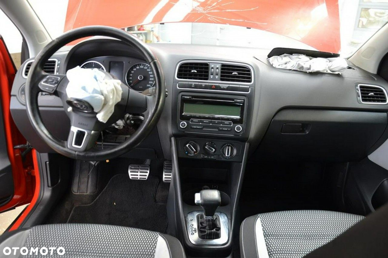 Volkswagen Polo - 23