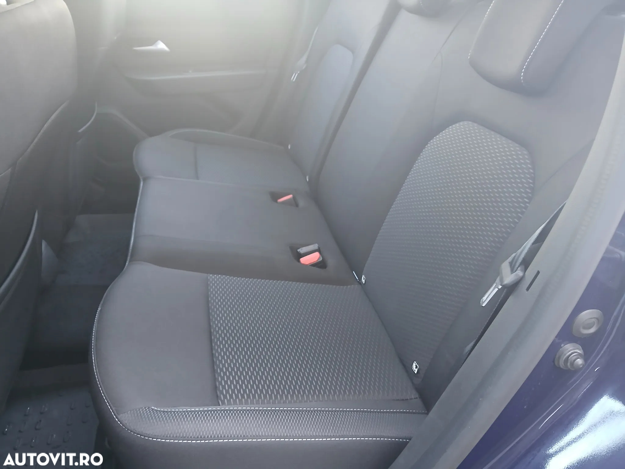 Dacia Duster 1.5 Blue dCi 4WD Comfort - 10