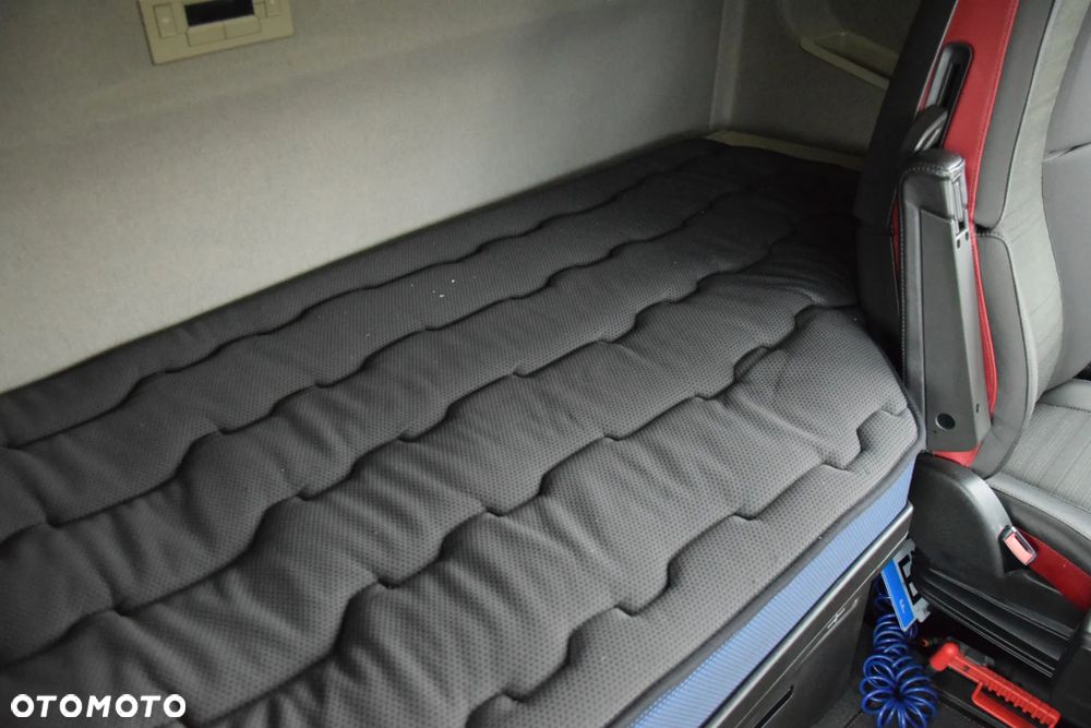 Volvo FH500 / FULL ADR / HYDRAULIKA / EURO 6 / ACC / LEDY / ALUFELGI / SERWISOWANY / SPROWADZONY - 35