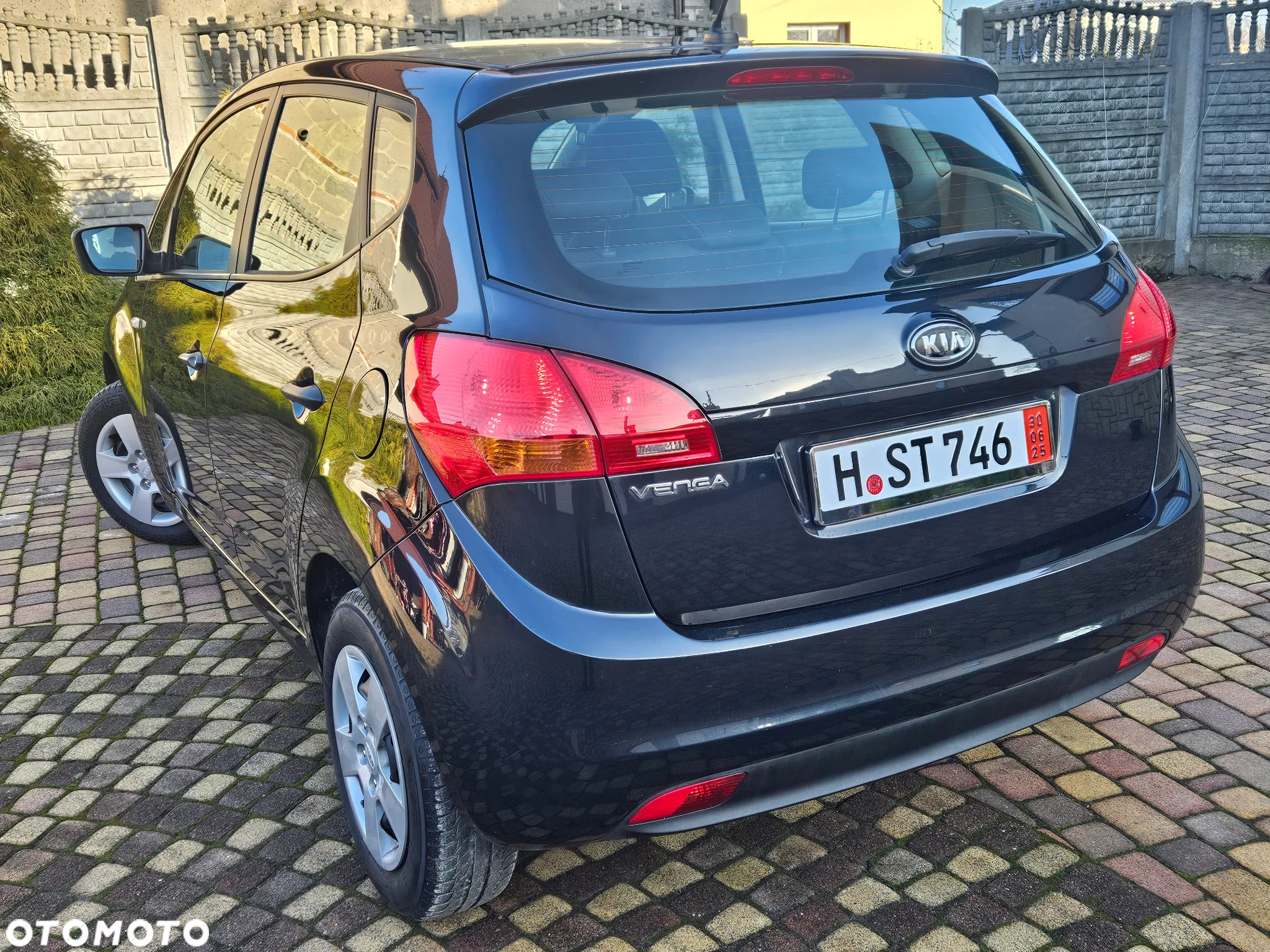 Kia Venga 1.4 CVVT Fifa World Cup Edition - 4