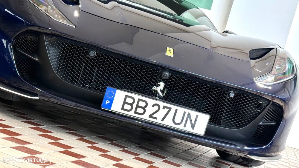 Ferrari 812 Superfast 6.5 V12 - 11