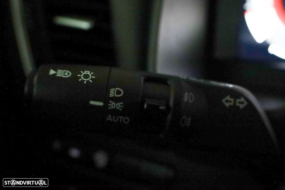 Nissan Qashqai 1.3 DIG-T N-Connecta LED Xtronic - 17