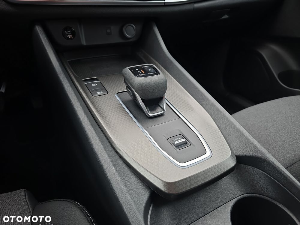 Nissan Qashqai 1.3 DIG-T MHEV N-Connecta Xtronic - 19