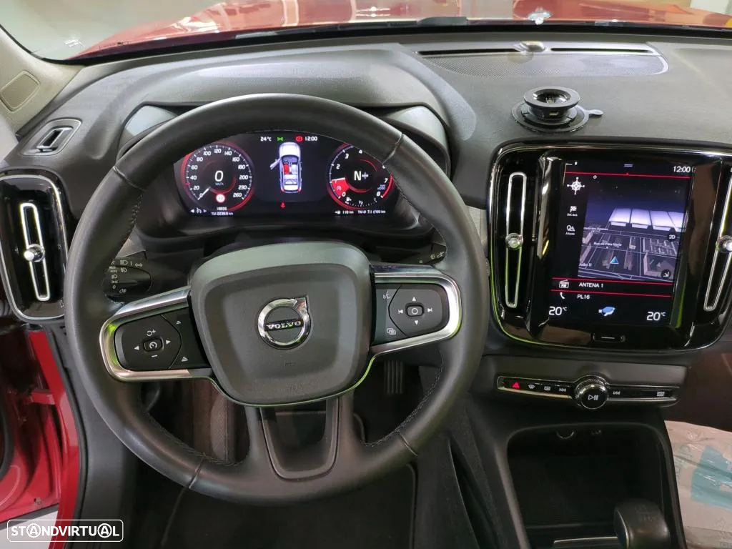 Volvo XC 40 1.5 T2 Momentum Plus - 8