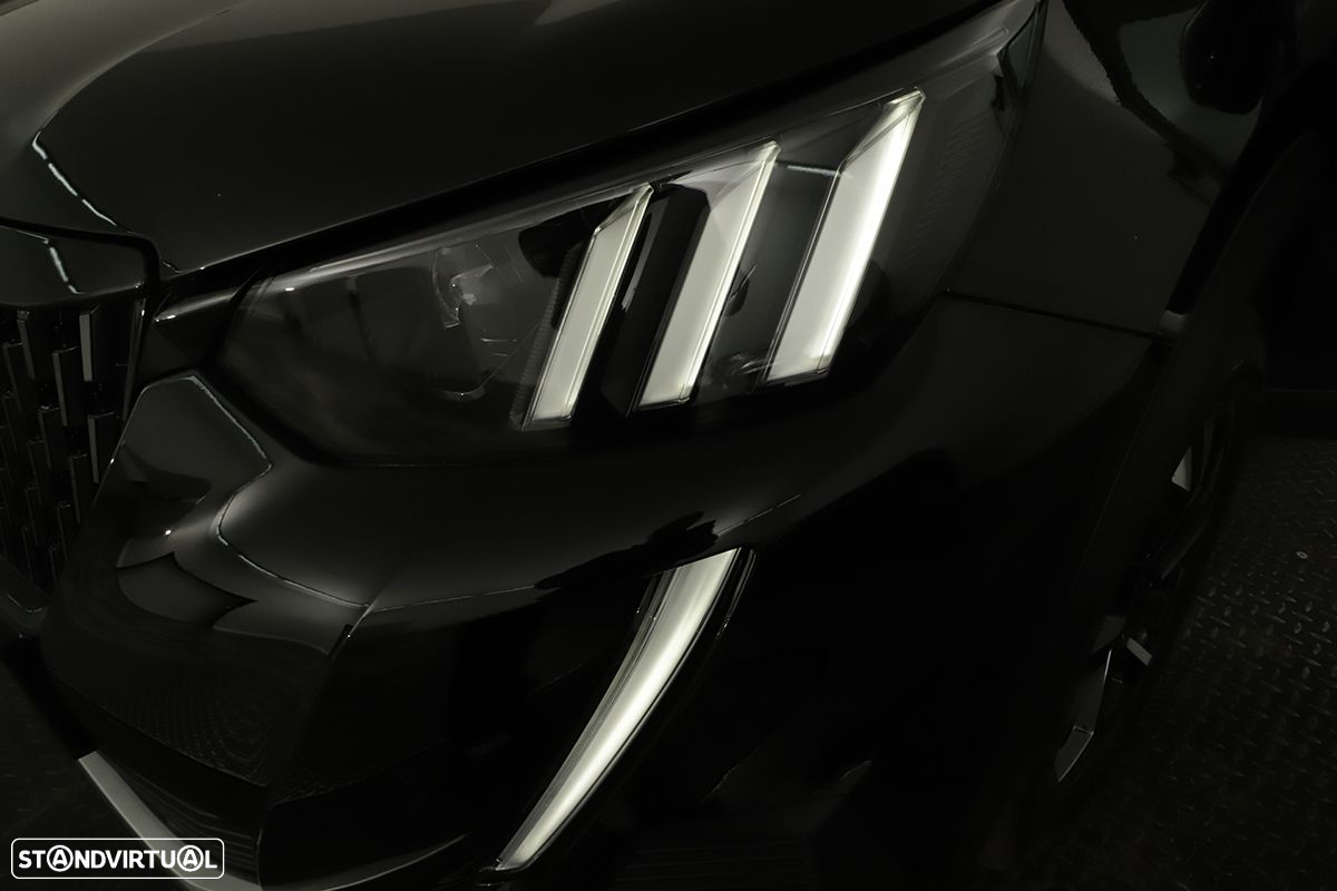 Peugeot 2008 1.2 PureTech GT EAT8 - 6
