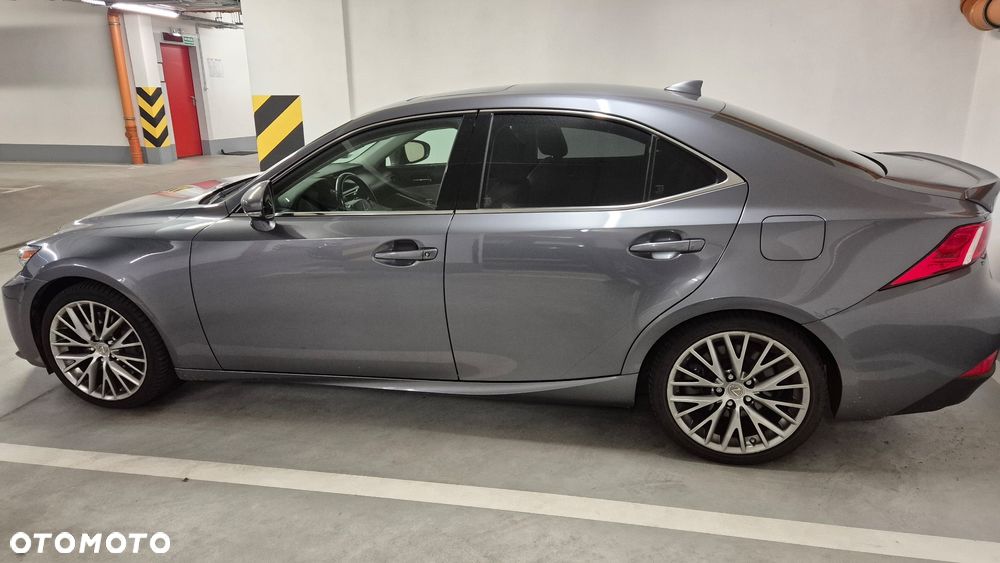 Lexus IS 200t Prestige - 1