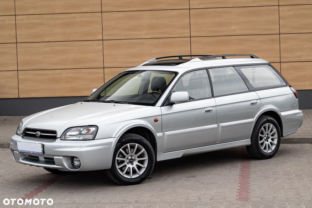 Subaru Outback 3.0 H6 - 10