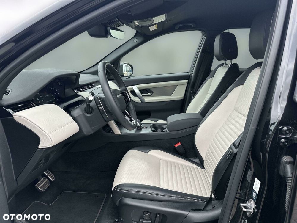 Land Rover Discovery Sport - 10