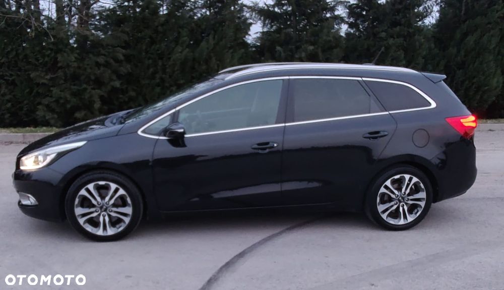 Kia Ceed 1.6 GDI Dream Team Edition - 2