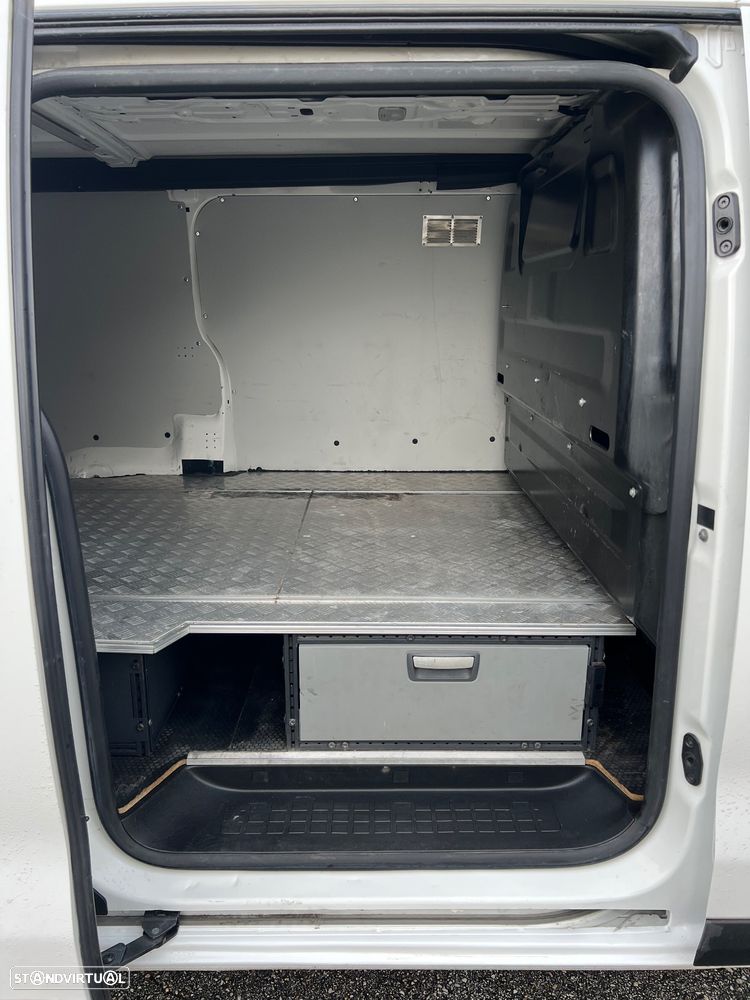 Peugeot Expert premium - 17