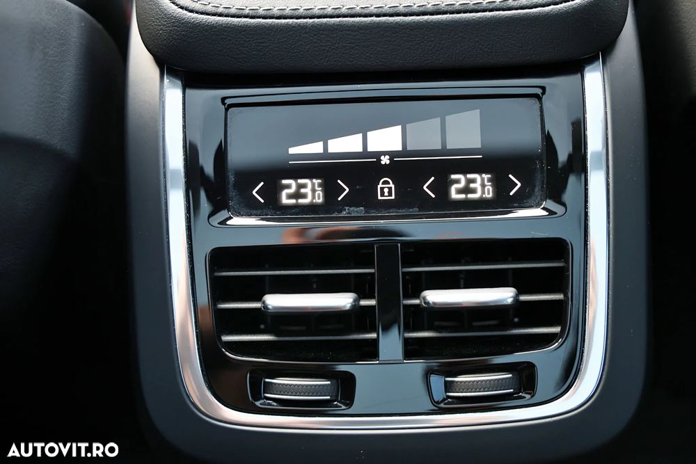 Volvo XC 90 B5 MHEV AWD 7 locuri R-Design - 18