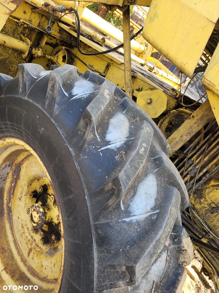 New Holland 1540 - 6