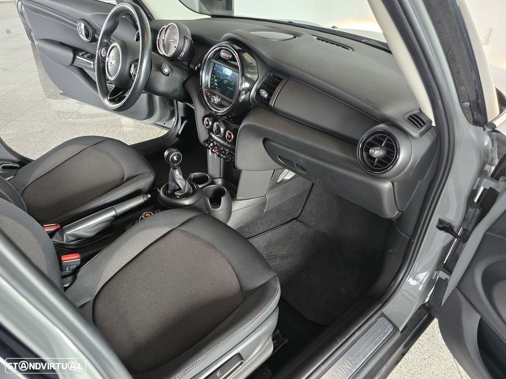 MINI 5 Portas Cooper D Seven - 17
