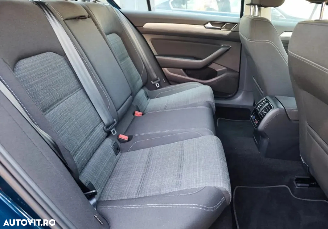Volkswagen Passat Variant 2.0 TDI DSG Comfortline - 17