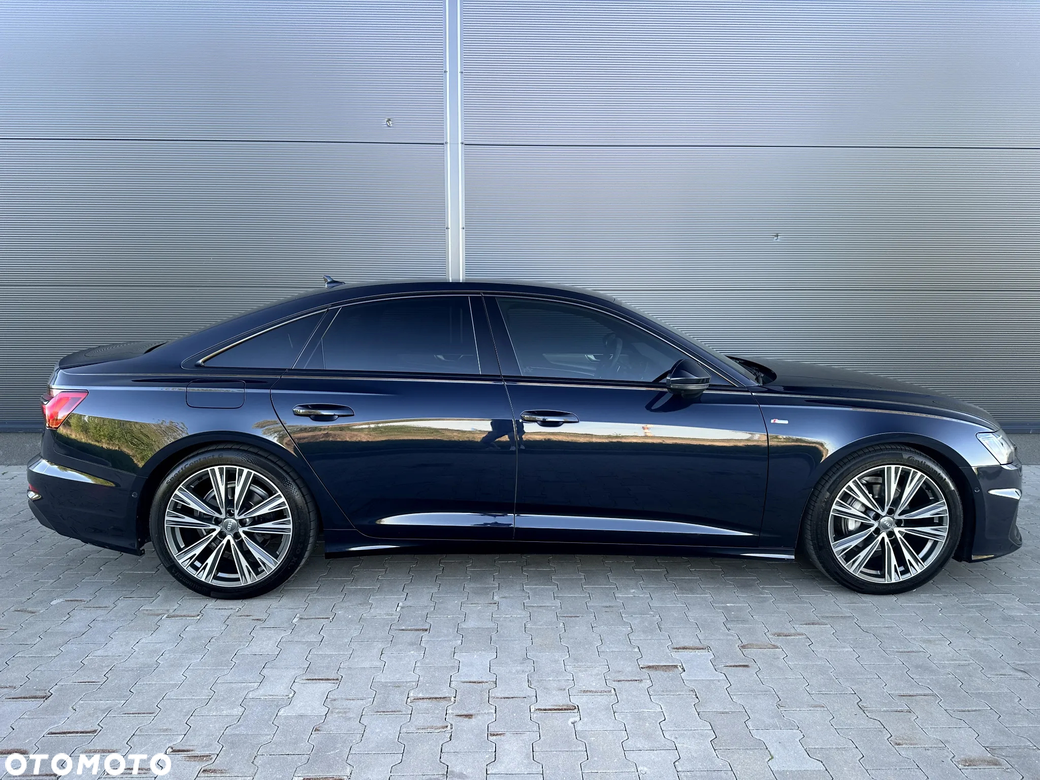 Audi A6 - 6
