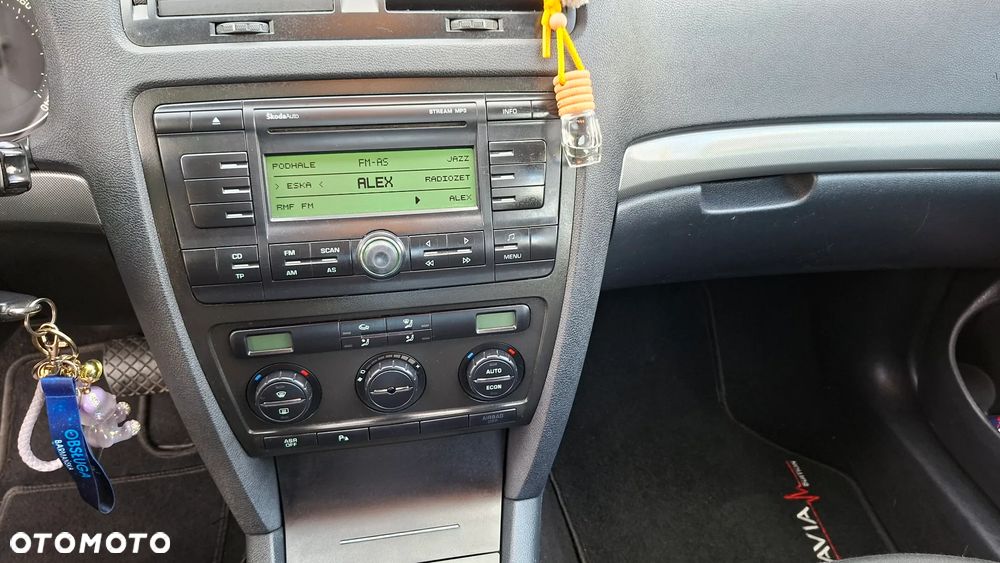 Skoda Octavia 1.9 TDI Ambiente DSG - 19