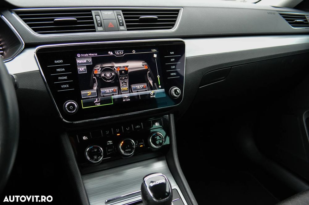 Skoda Superb 2.0 TDI DSG Essence - 15