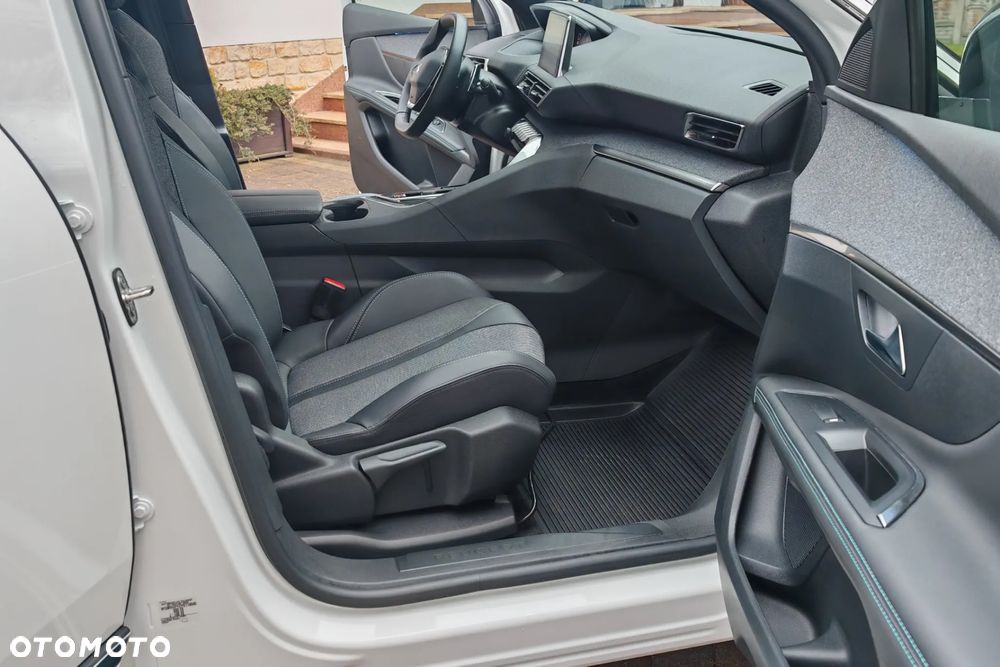 Peugeot 3008 1.2 PureTech mHEV Allure Pack S&S e-DCS6 - 10