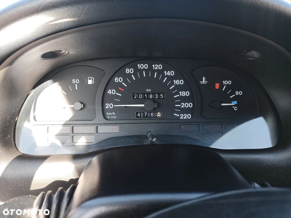 Opel Astra 1.4 Base - 12