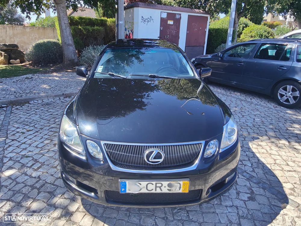 Lexus GS 450h 36 - 11