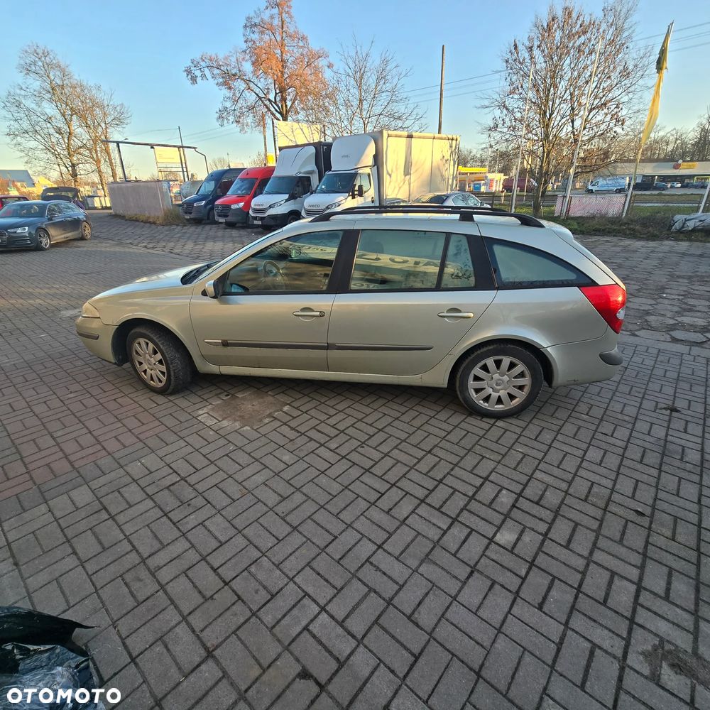 Renault Laguna - 1