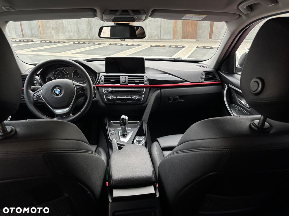 BMW Seria 3 318d Sport Line - 12