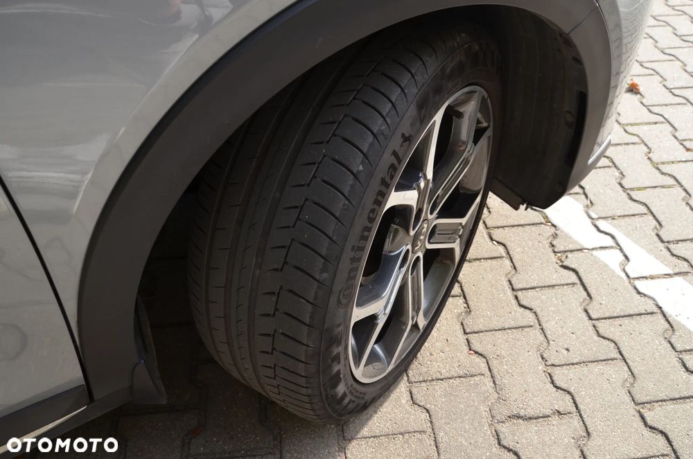 Kia XCeed - 31
