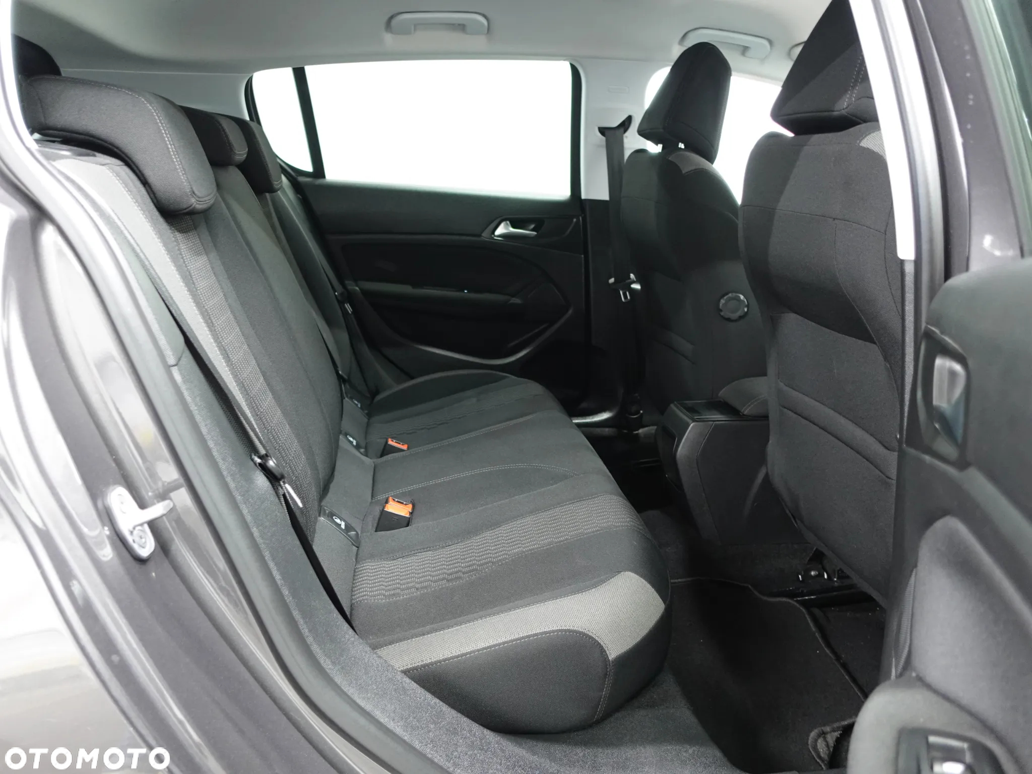 Peugeot 308 1.6 BlueHDi Style S&S - 26