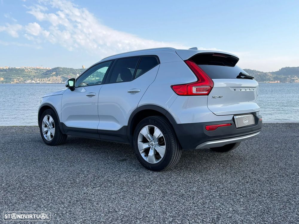 Volvo XC 40 1.5 T3 Momentum Geartronic - 8