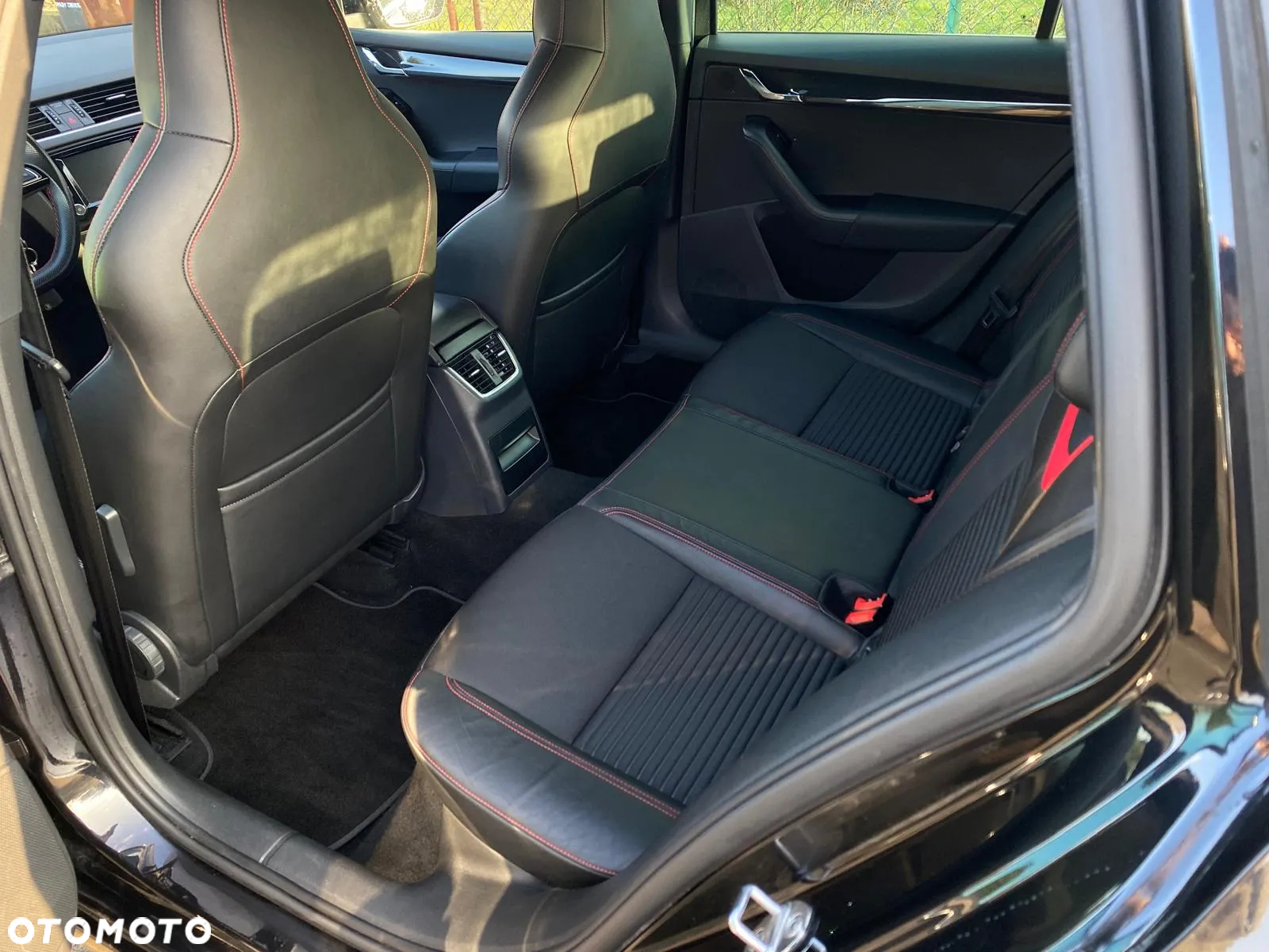 Skoda Octavia 2.0 TDI RS DSG - 13