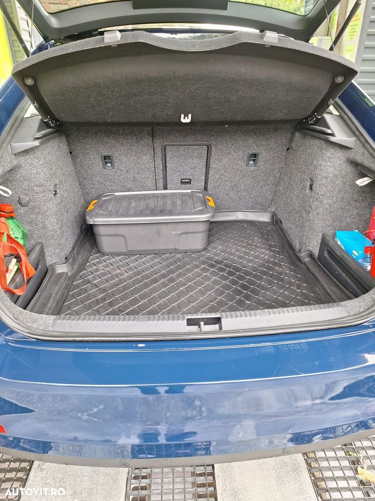 Skoda Octavia 2.0 TDI STYLE DSG - 6