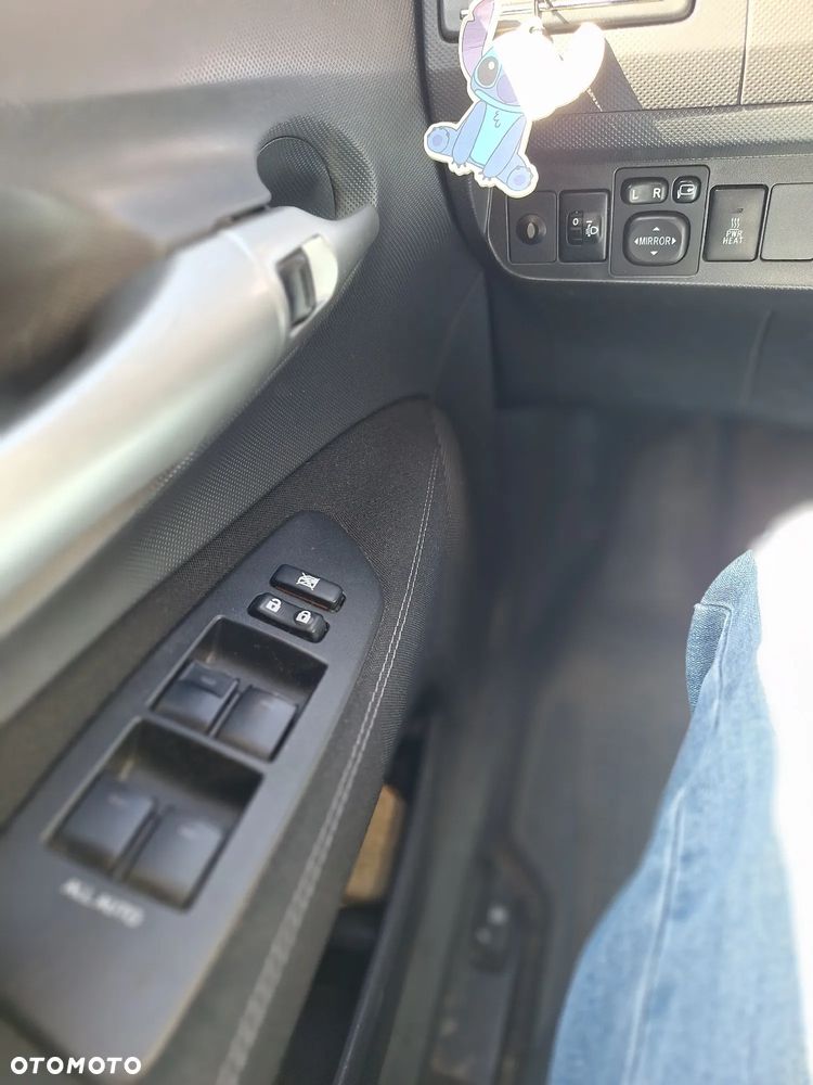 Toyota Auris 1.4 D-4D 2010 - 5