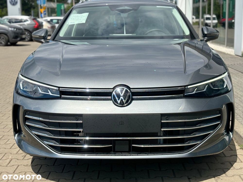 Volkswagen Passat Variant - 8