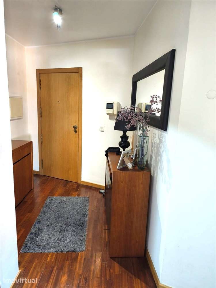 Apartamento T1 com lugar de garagem, Rio Tinto - Grande imagem: 3/14
