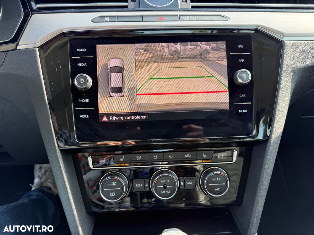 Volkswagen Passat 1.4 TSI ACT (BMT) DSG Highline - 27