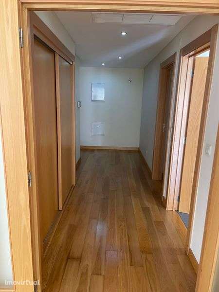 Apartamento T2 mobiliado - Grande imagem: 2/8