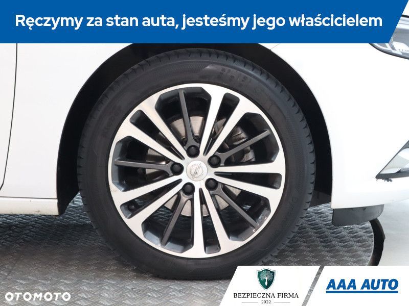 Opel Insignia - 17