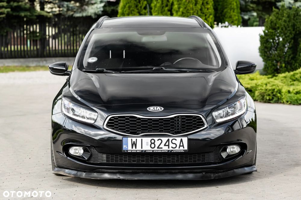 Kia Ceed 1.6 CRDi 128 Platinum Edition - 3