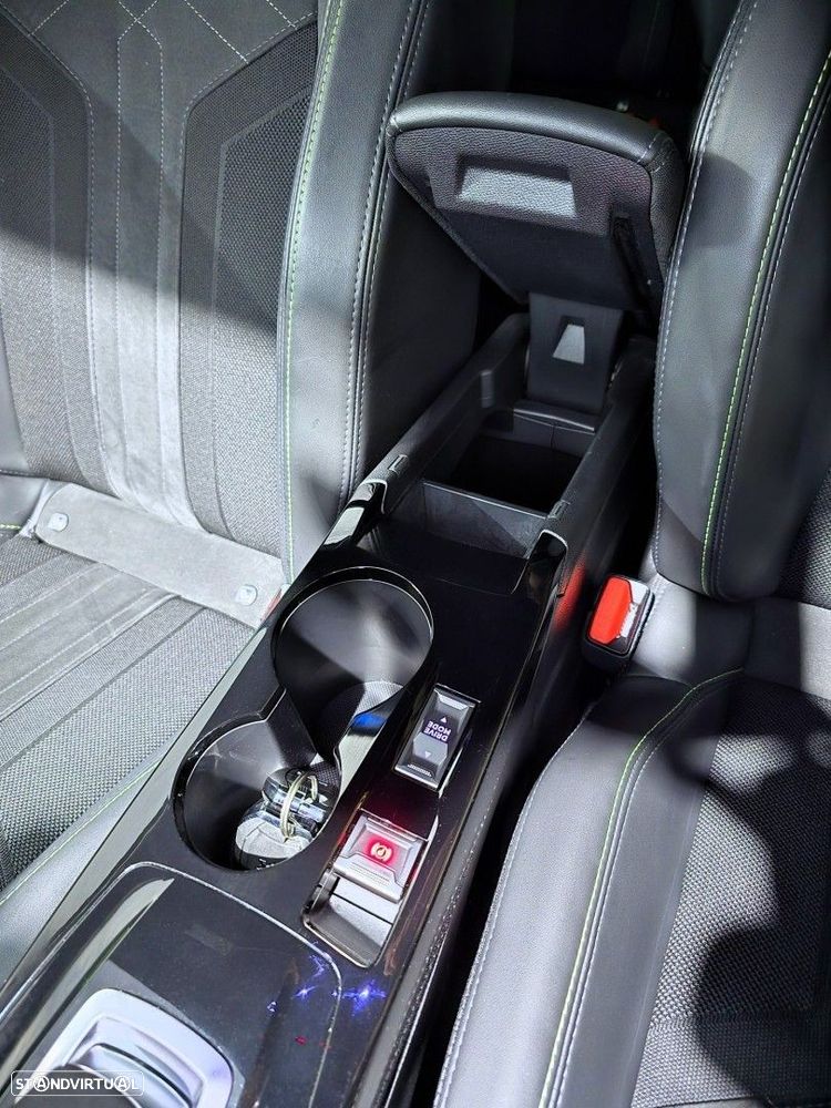 Peugeot e-208 50 kWh GT Line - 28