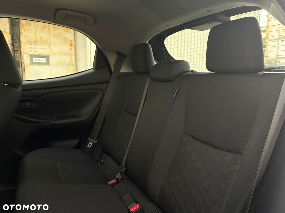 Toyota Yaris - 32