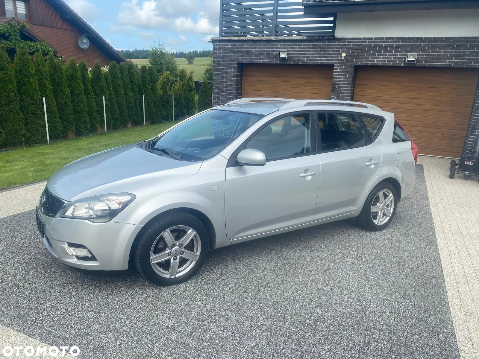 Kia Ceed - 4