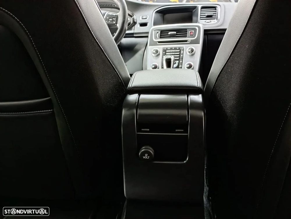 Volvo V60 - 29