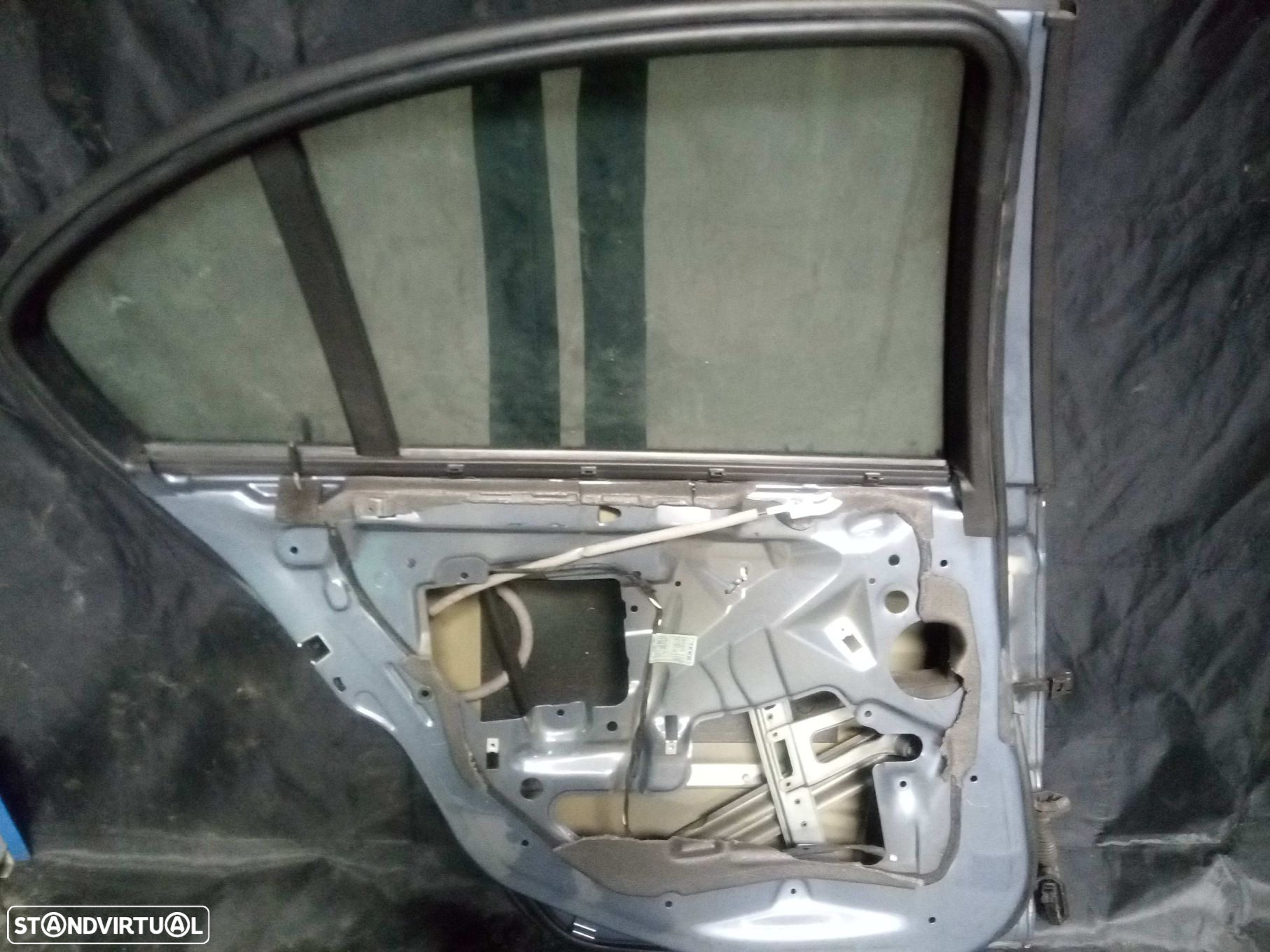 Porta Tras Esq Bmw 3 (E46) - 2